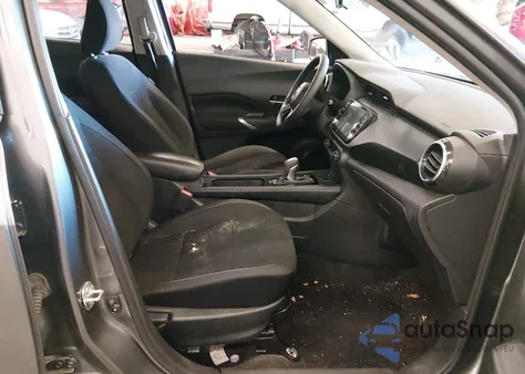 2021 Nissan Kicks Sv Xtronic Cvt z USA, uszkodzony, nr VIN 3N1CP5CV9ML478183